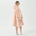 Pleds džemperis ar sirsniņām