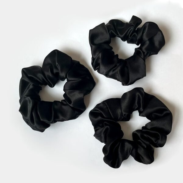 Melnas zīda matu gumijas